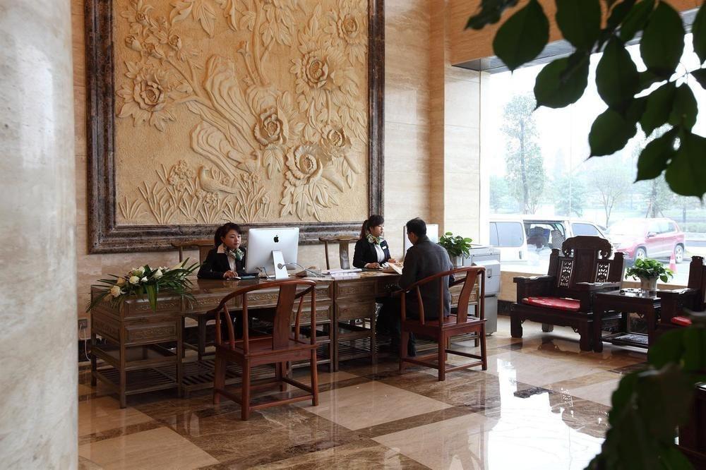 Chengdu Bai Gang International Hotel Exterior photo
